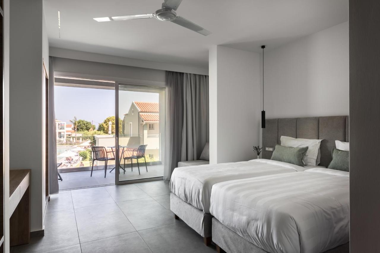 Acharavi Beach Hotel 외부 사진