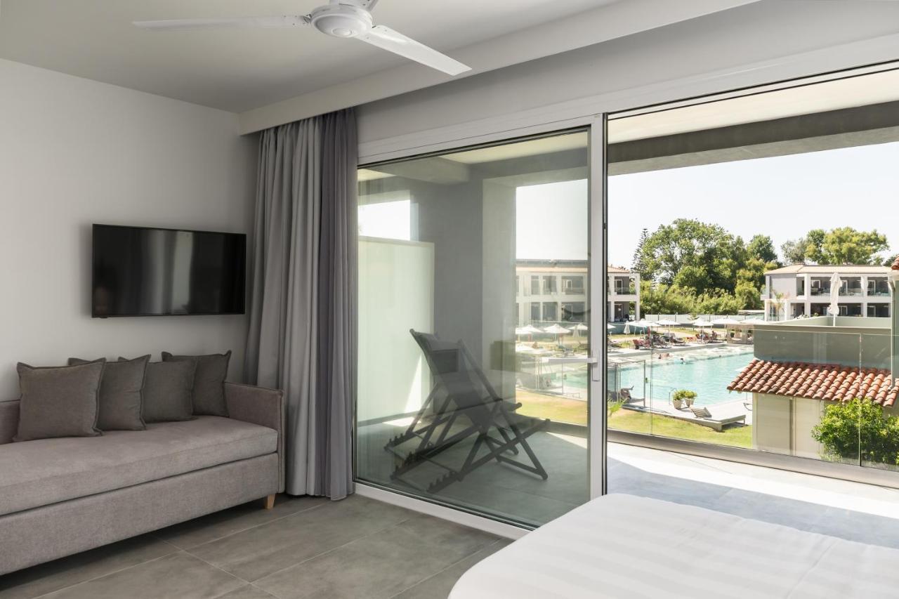 Acharavi Beach Hotel 외부 사진